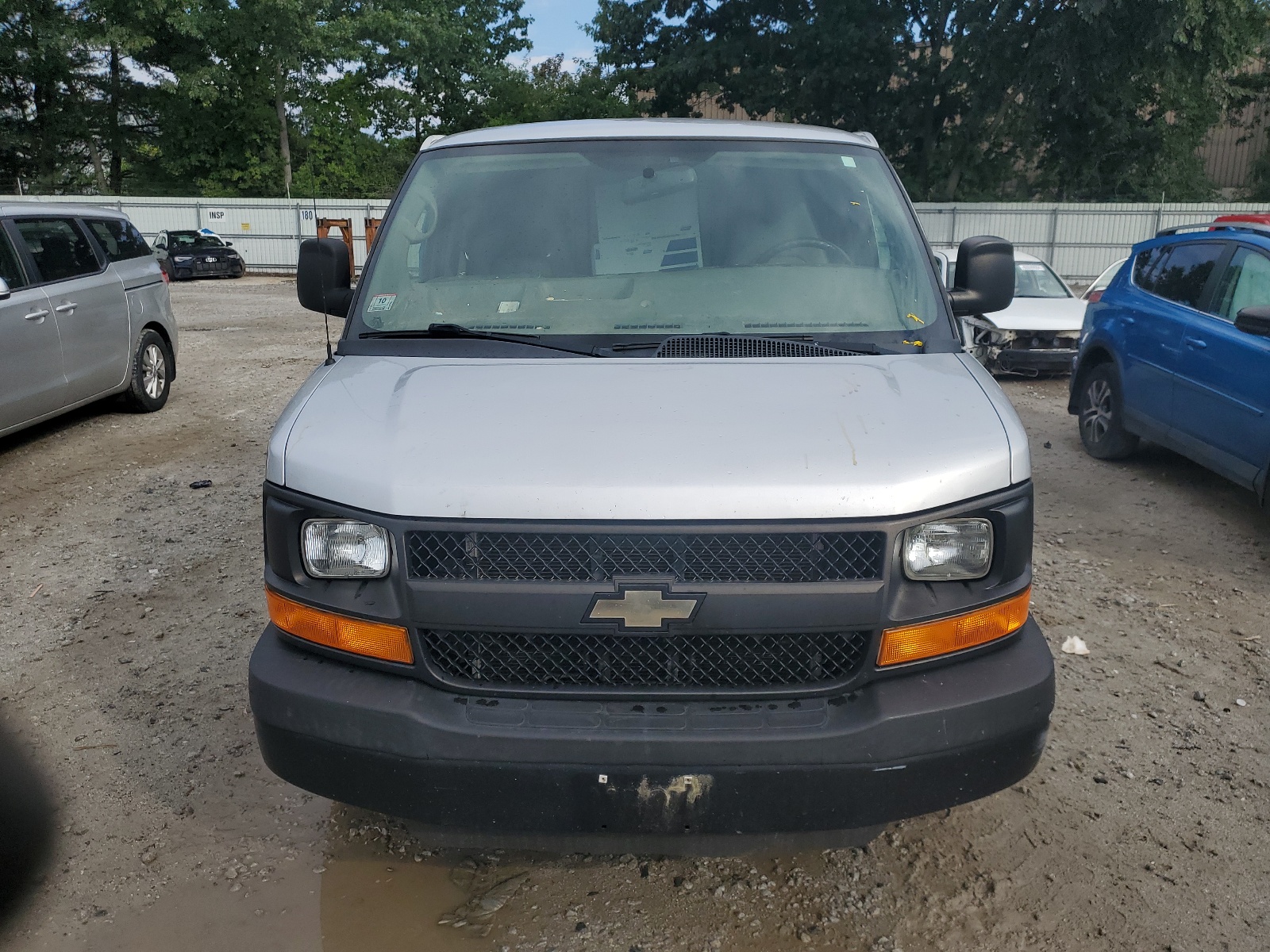 1GCWGFCF9F1225092 2015 Chevrolet Express G2500