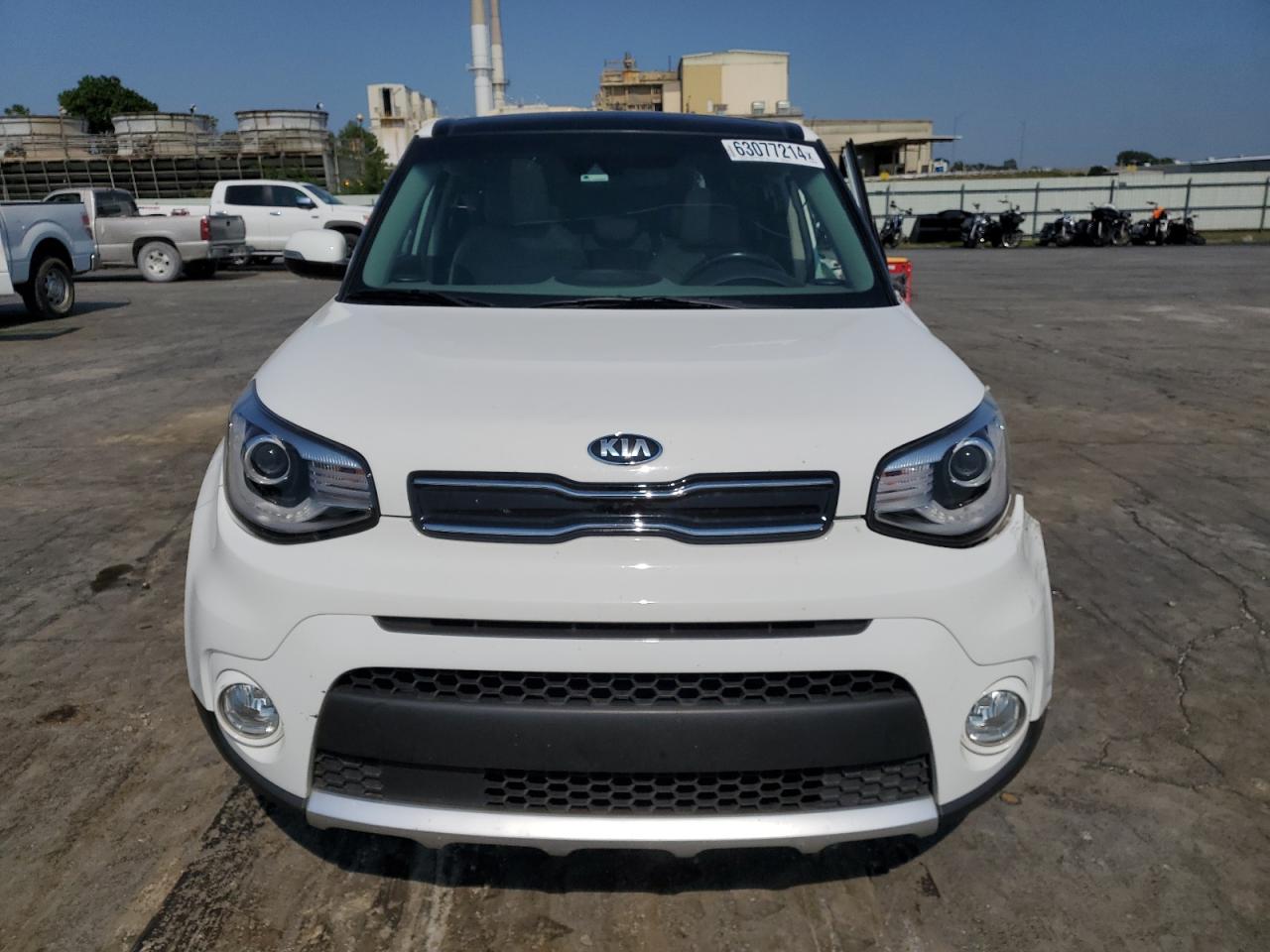 2018 Kia Soul + VIN: KNDJP3A52J7900516 Lot: 63077214