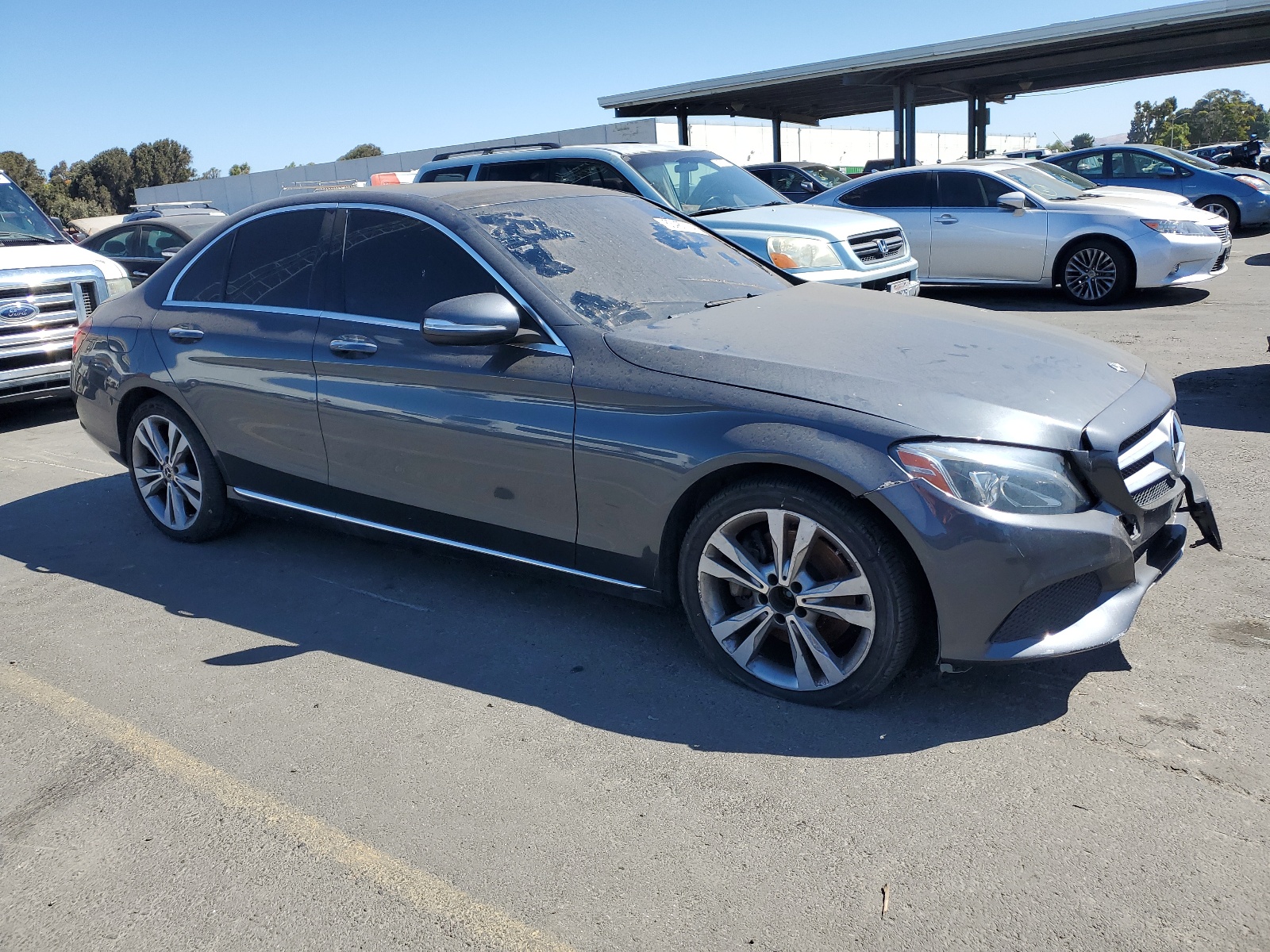 2015 Mercedes-Benz C 300 4Matic vin: 55SWF4KB9FU027611