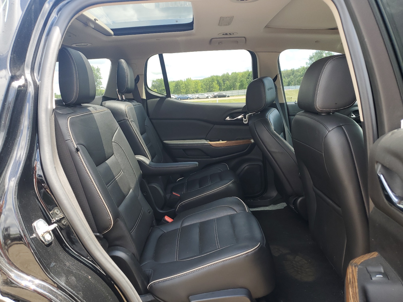 1GKKNPLS1KZ244372 2019 GMC Acadia Denali