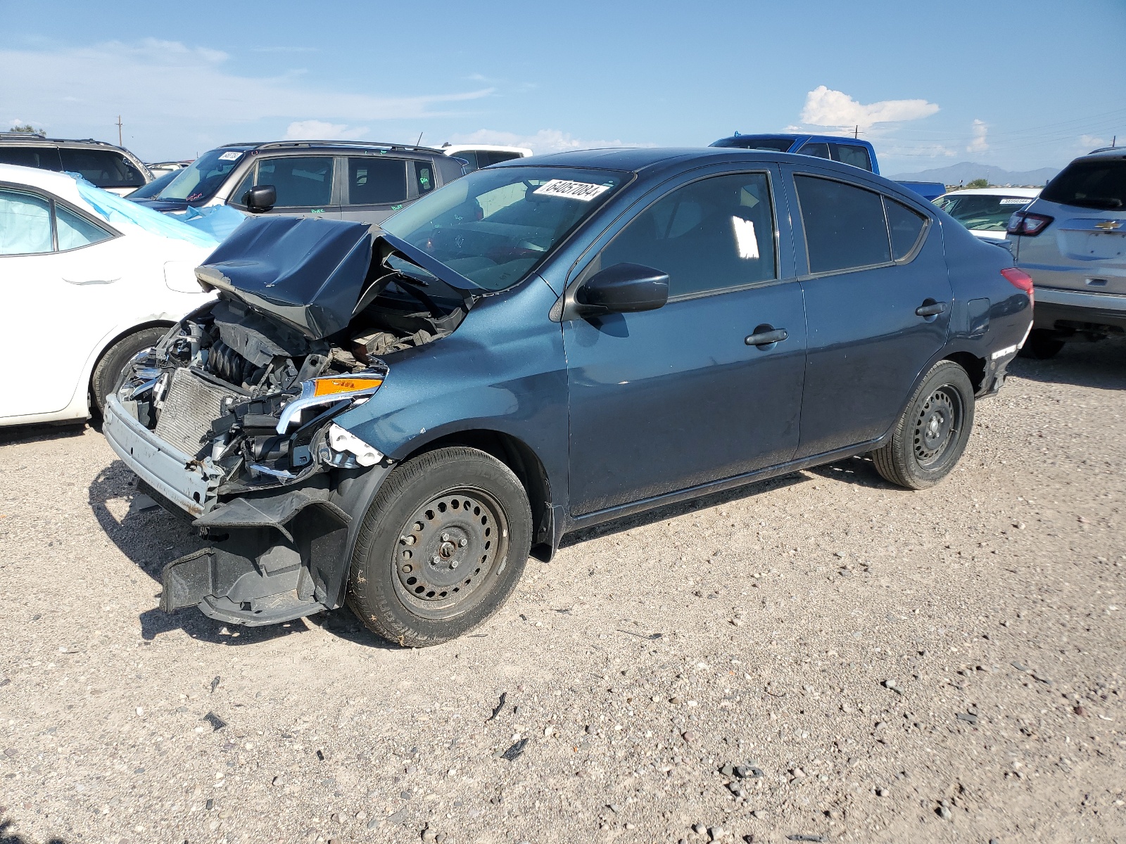 2016 Nissan Versa S vin: 3N1CN7AP7GL825438