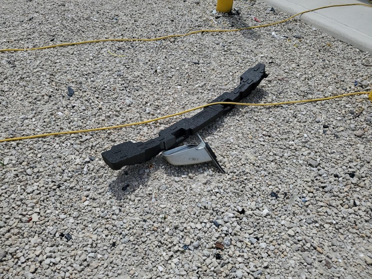 2004 Toyota Camry Le VIN: 4T1BE32K54U856995 Lot: 64638854