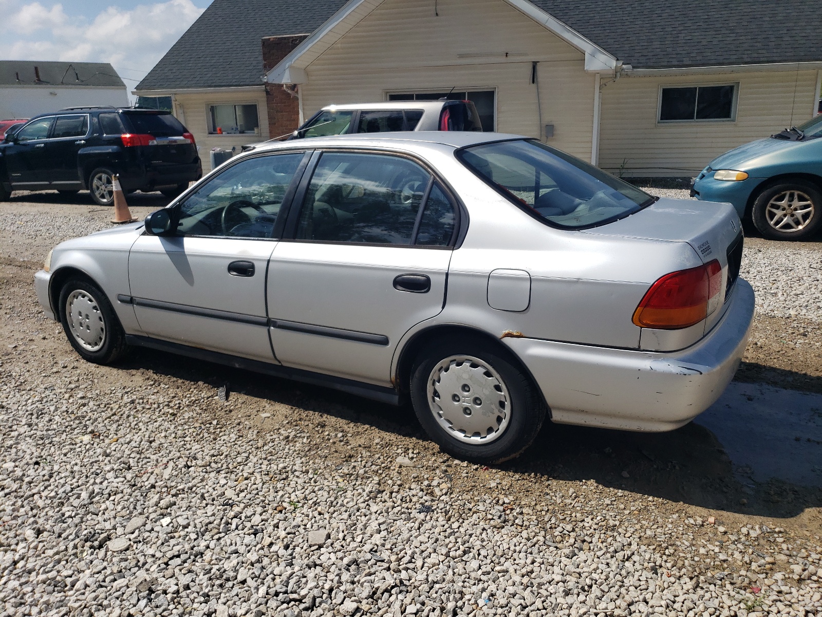 JHMEJ6626VS042004 1998 Honda Civic Dx