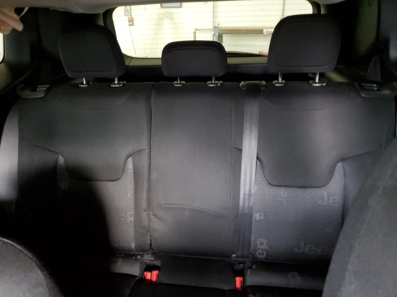 2017 Jeep Renegade Sport VIN: ZACCJBAB4HPF90568 Lot: 64081864