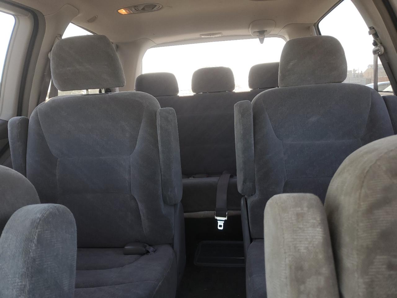 2002 Honda Odyssey - Image 10