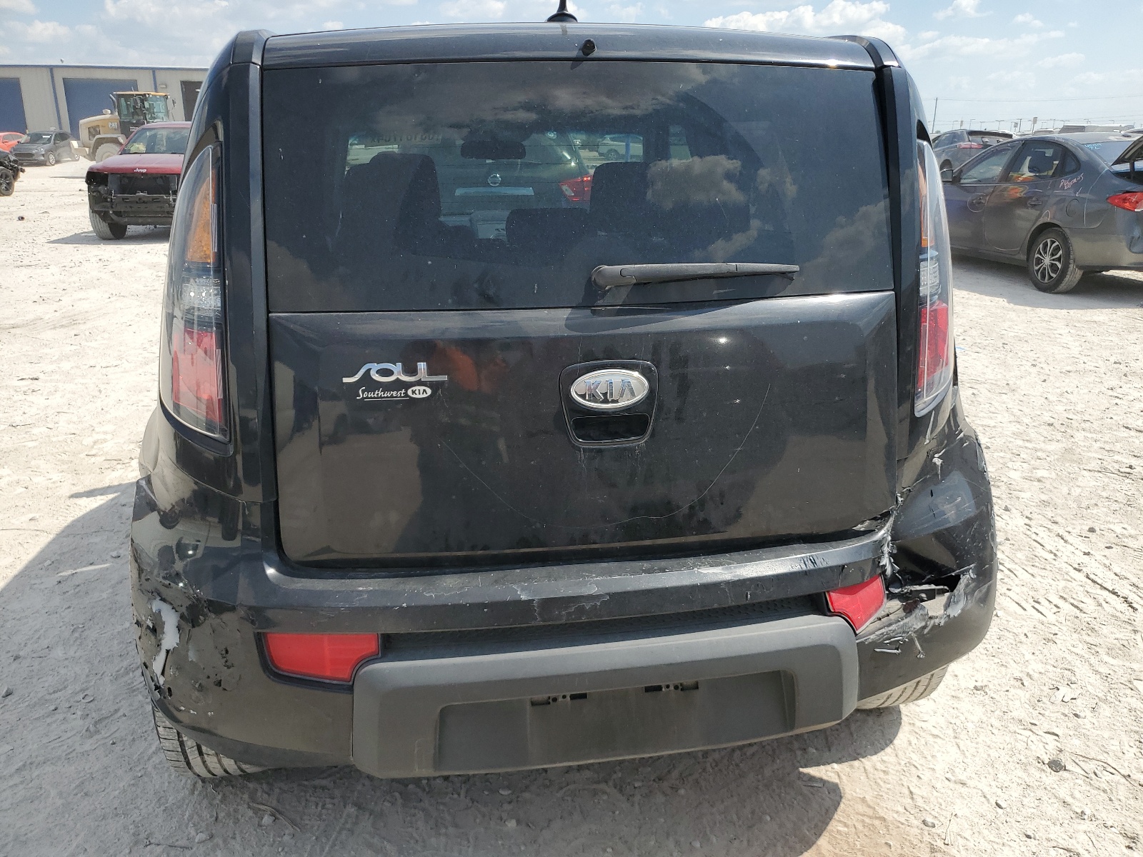 KNDJT2A2XB7234812 2011 Kia Soul +