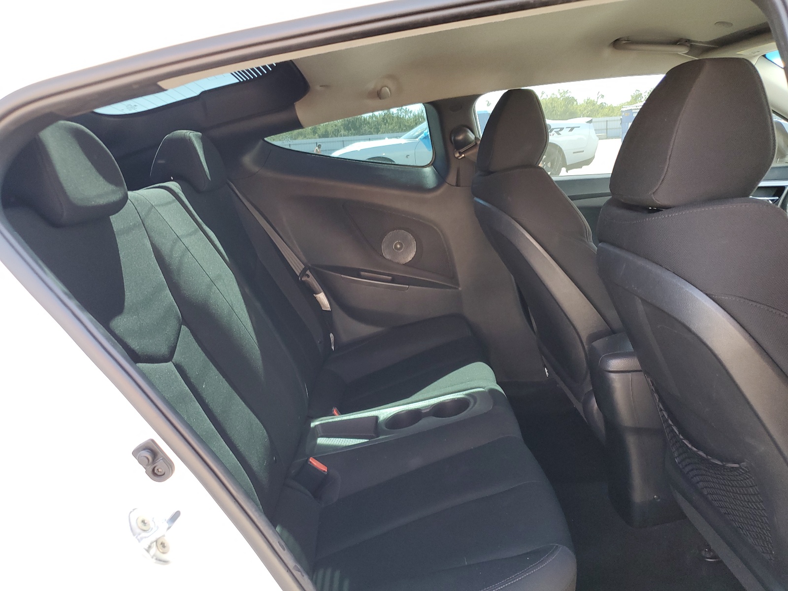 KMHTC6AD3GU269892 2016 Hyundai Veloster