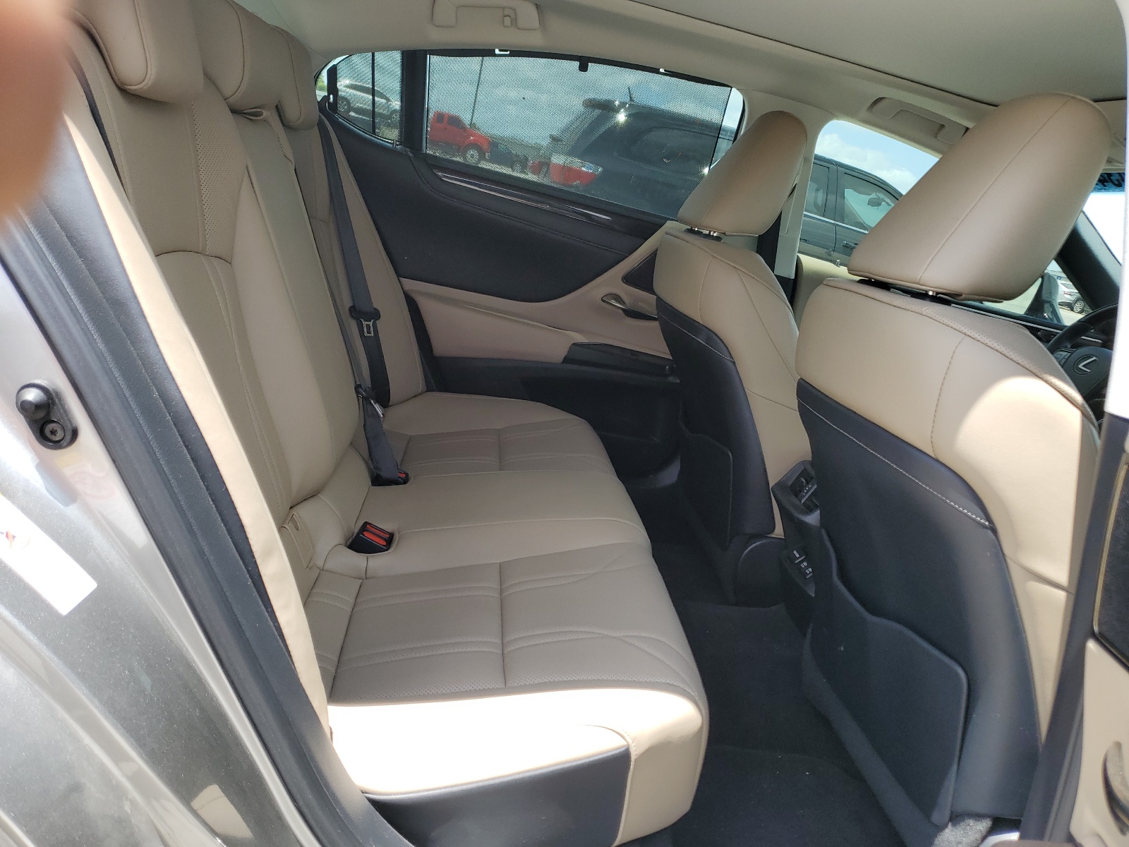 58ABZ1B10KU046776 2019 Lexus Es 350