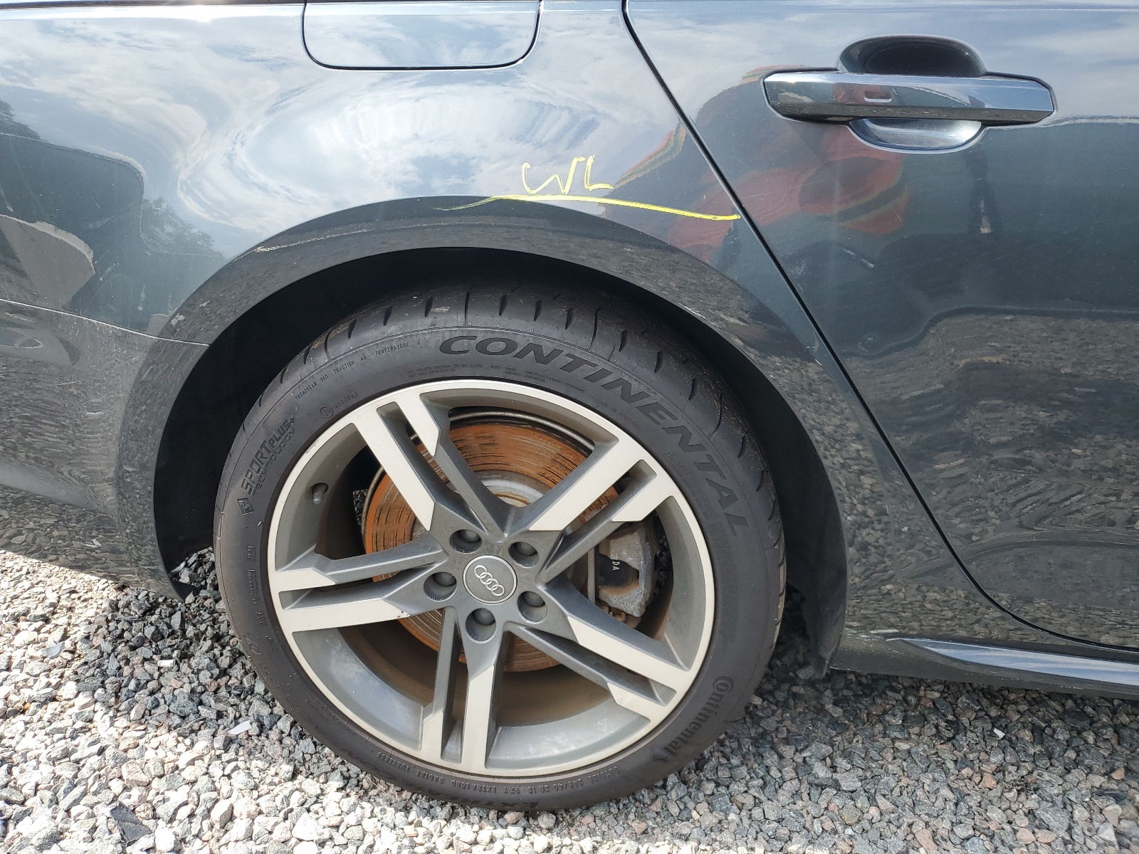 WAUENAF45HN029285 2017 Audi A4 Premium Plus