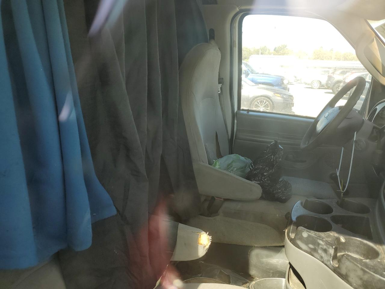 2006 Ford Econoline E350 Super Duty Van VIN: 1FTSS34P06HA77490 Lot: 64969174