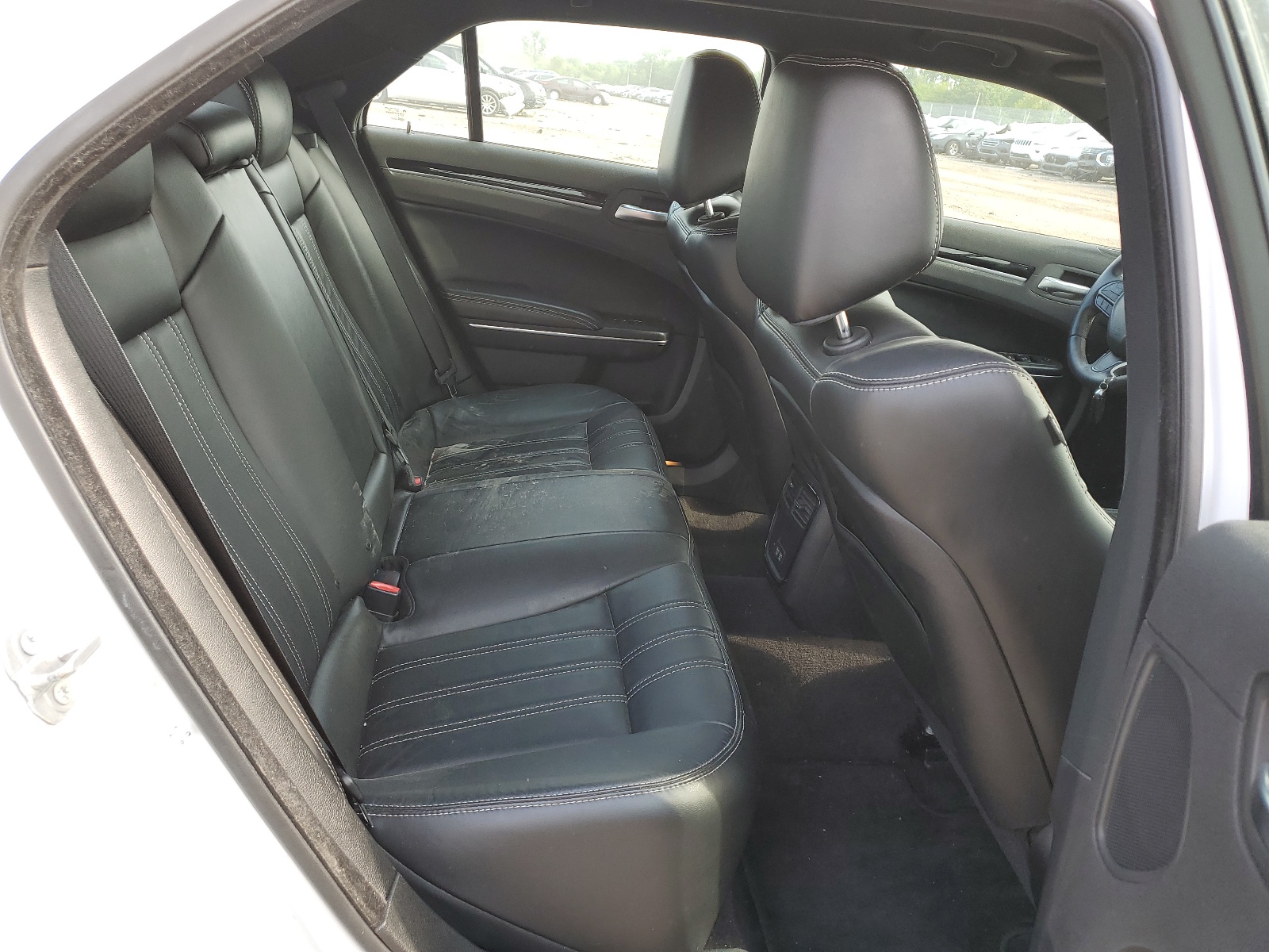 2C3CCAGG0HH647975 2017 Chrysler 300 S