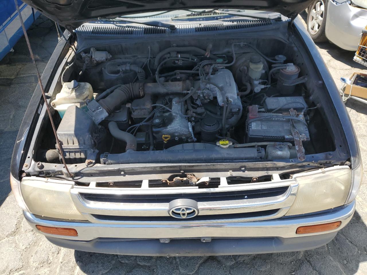 1997 Toyota Tacoma Xtracab VIN: 4TAVL52N5VZ292312 Lot: 64306364