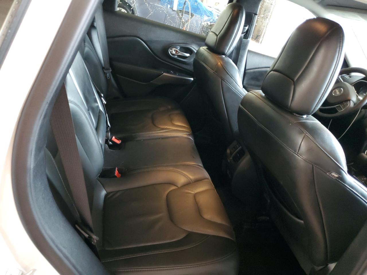 2021 Jeep Grand Cherokee - Image 11