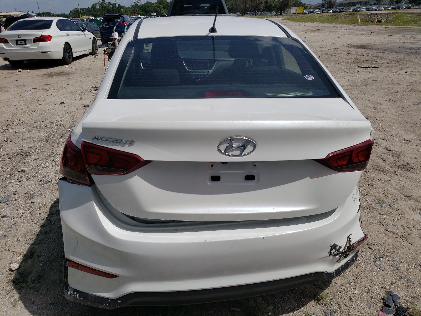 3KPC24A63LE112837 2020 Hyundai Accent Se