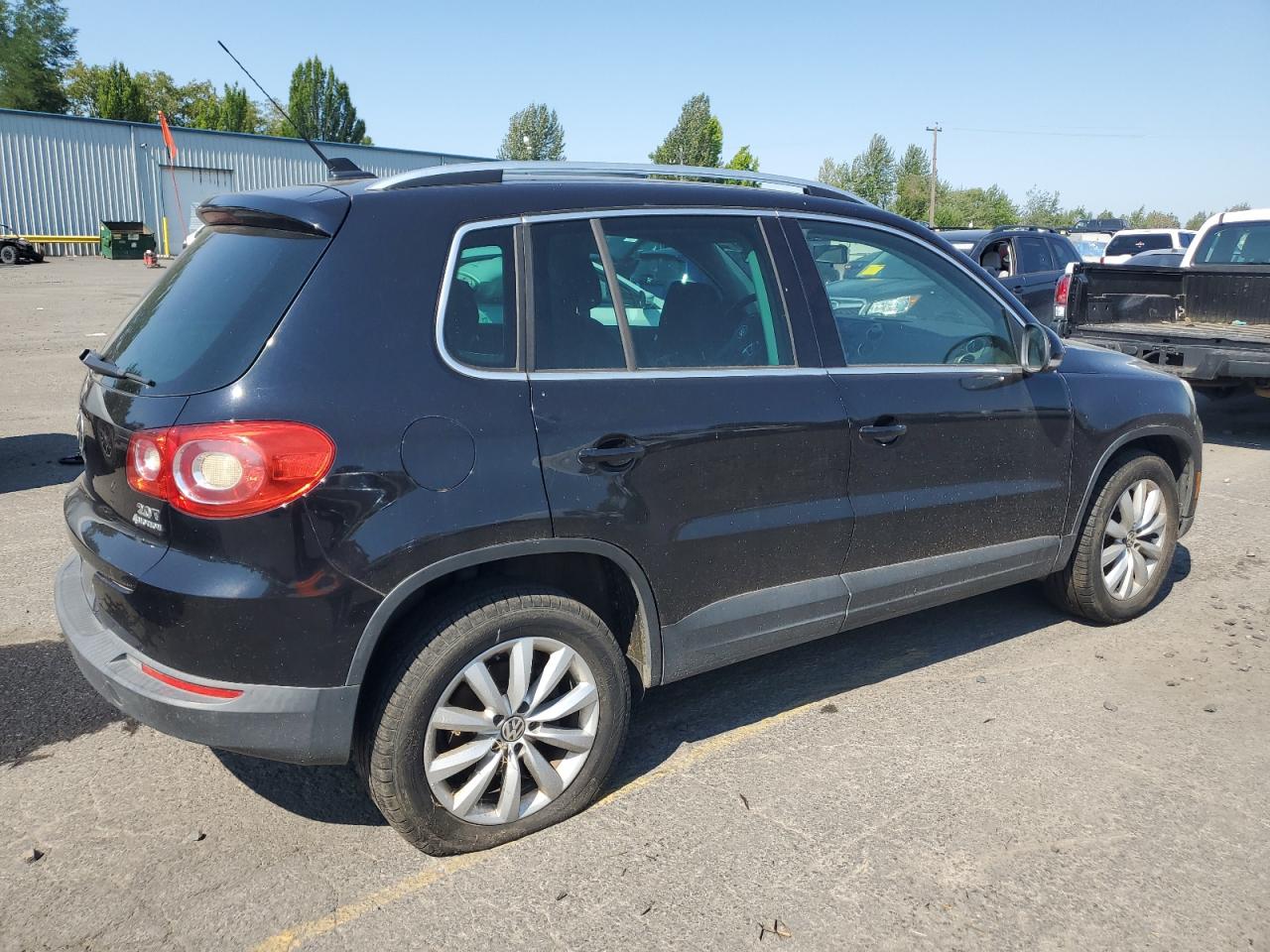 WVGBV7AX3BW532241 2011 Volkswagen Tiguan S