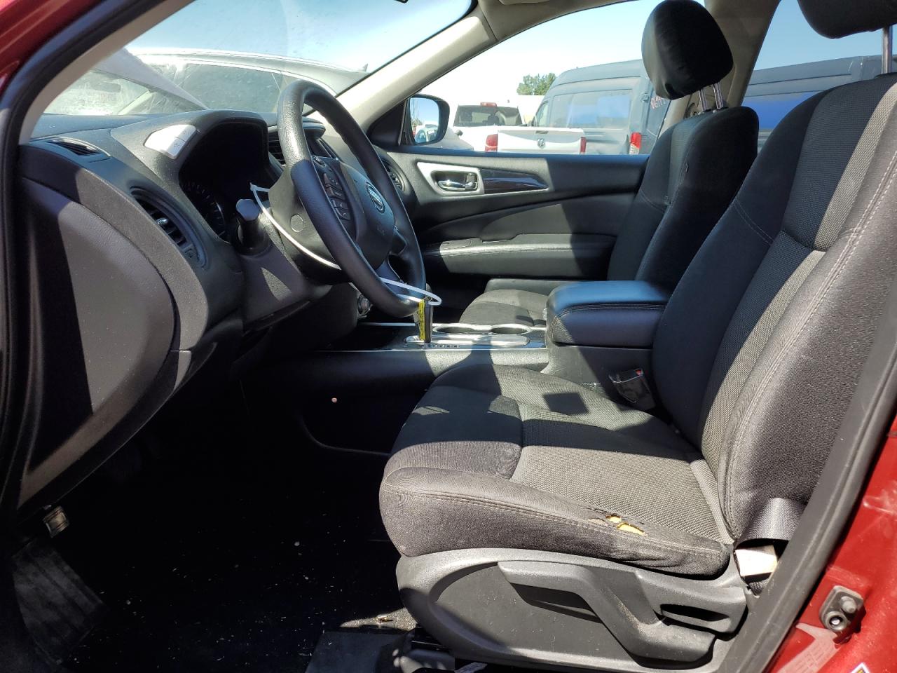 2018 Nissan Pathfinder S VIN: 5N1DR2MN0JC660267 Lot: 63661754