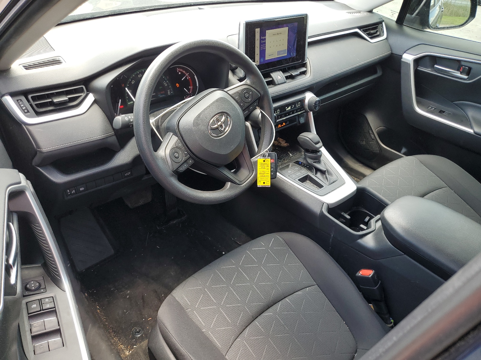 2T3W1RFV3PW262891 2023 Toyota Rav4 Xle