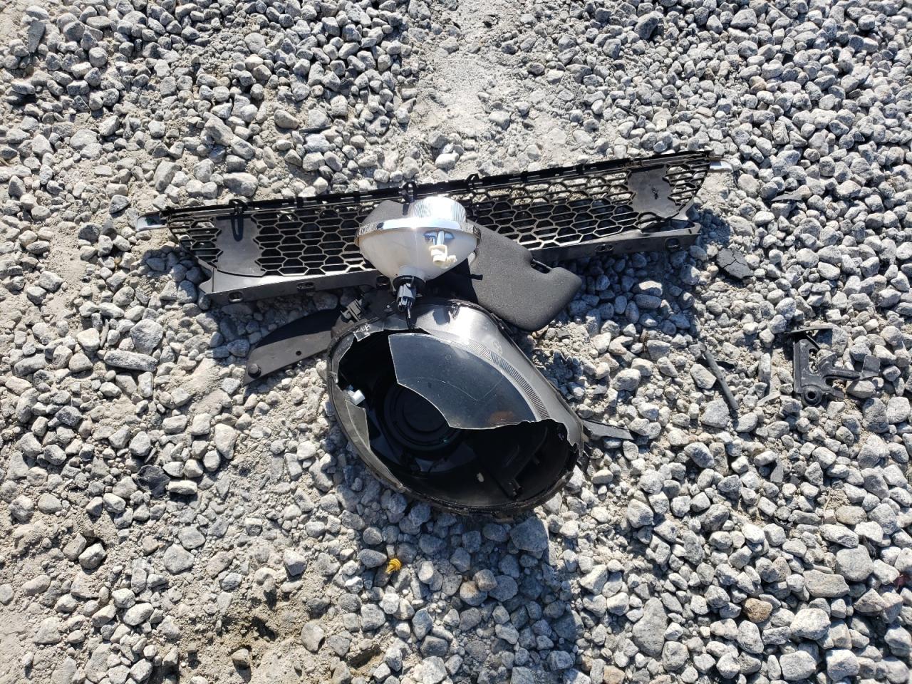 2011 Mini Cooper S VIN: WMWZP3C54BT249007 Lot: 62930554