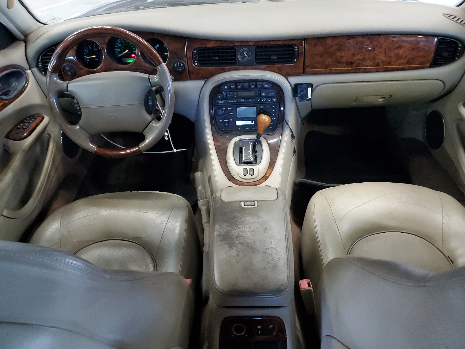 SAJDA24C22LF46786 2002 Jaguar Vandenplas