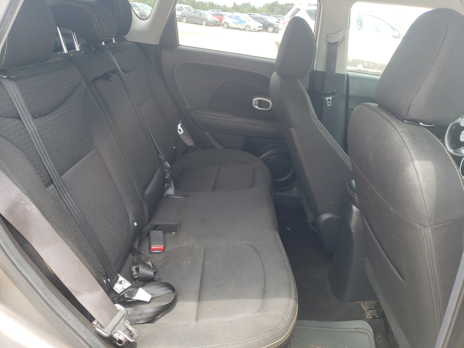 KNDJP3A51G7376414 2016 Kia Soul +