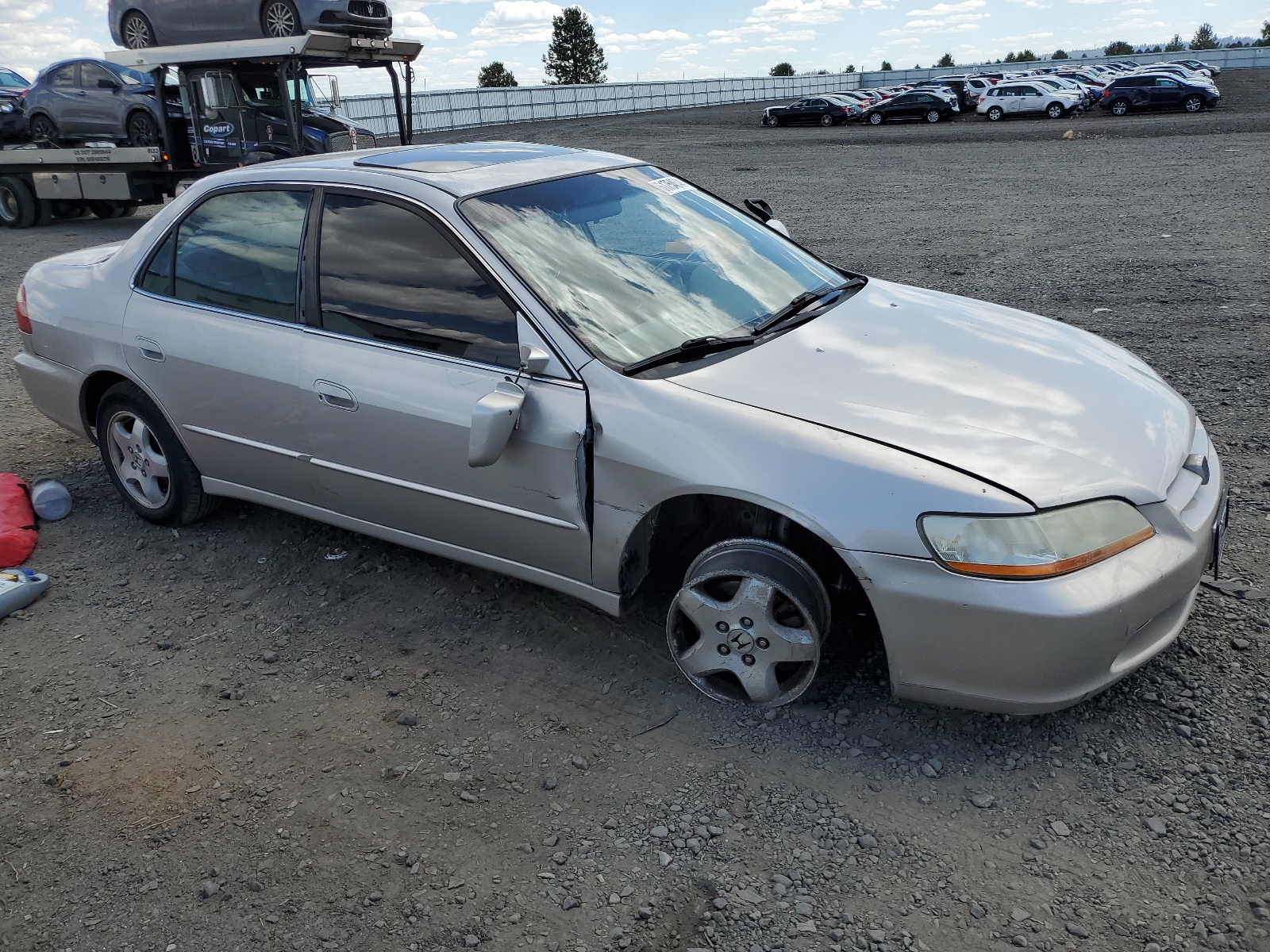 1HGCG1657XA057156 1999 Honda Accord Ex