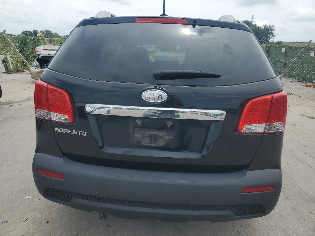 2013 Kia Sorento Lx VIN: 5XYKT4A29DG420332 Lot: 64781104