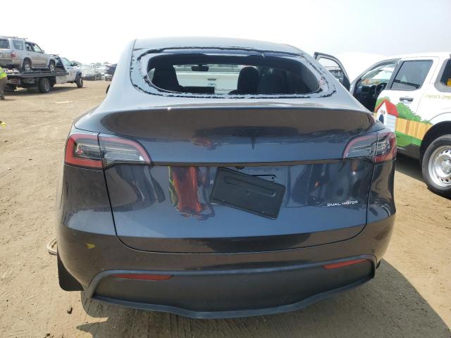  TESLA MODEL Y 2024 Серый