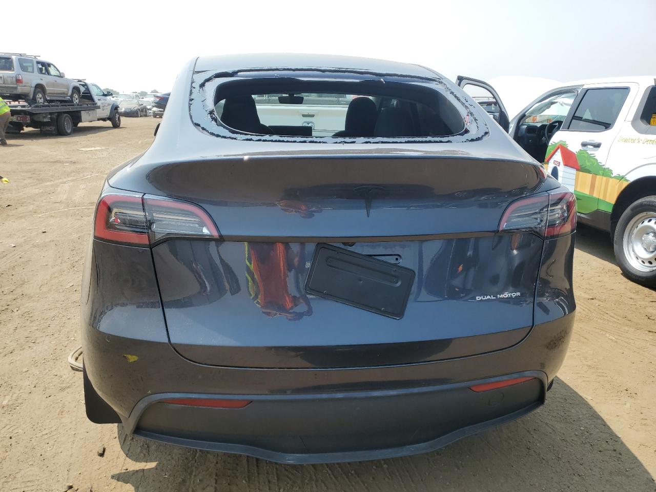 2024 Tesla Model Y VIN: 7SAYGDEE2RA263759 Lot: 64416934