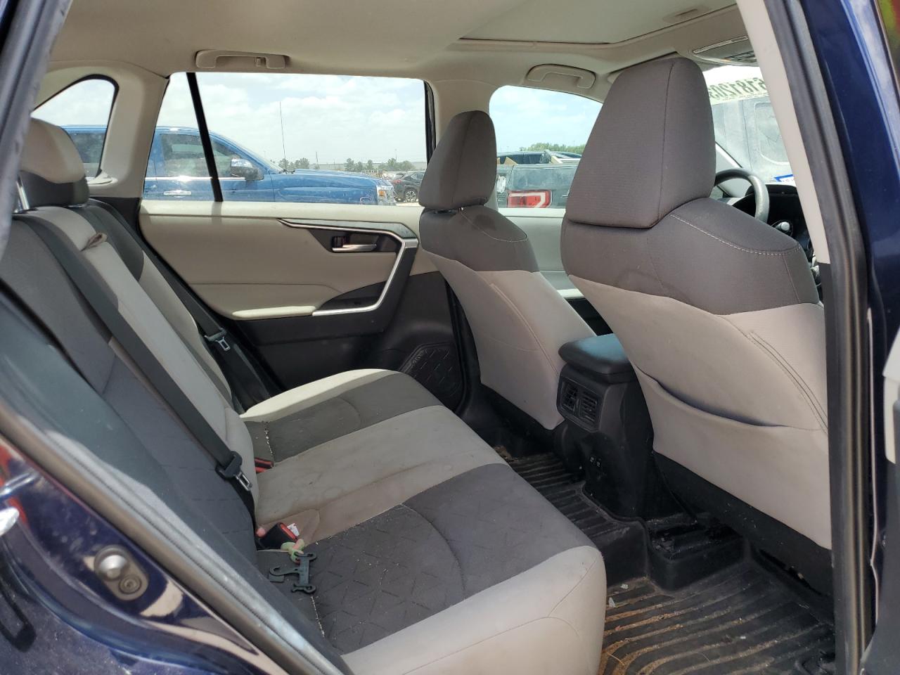 2020 Toyota Rav4 Xle VIN: 2T3W1RFVXLW097514 Lot: 61812034