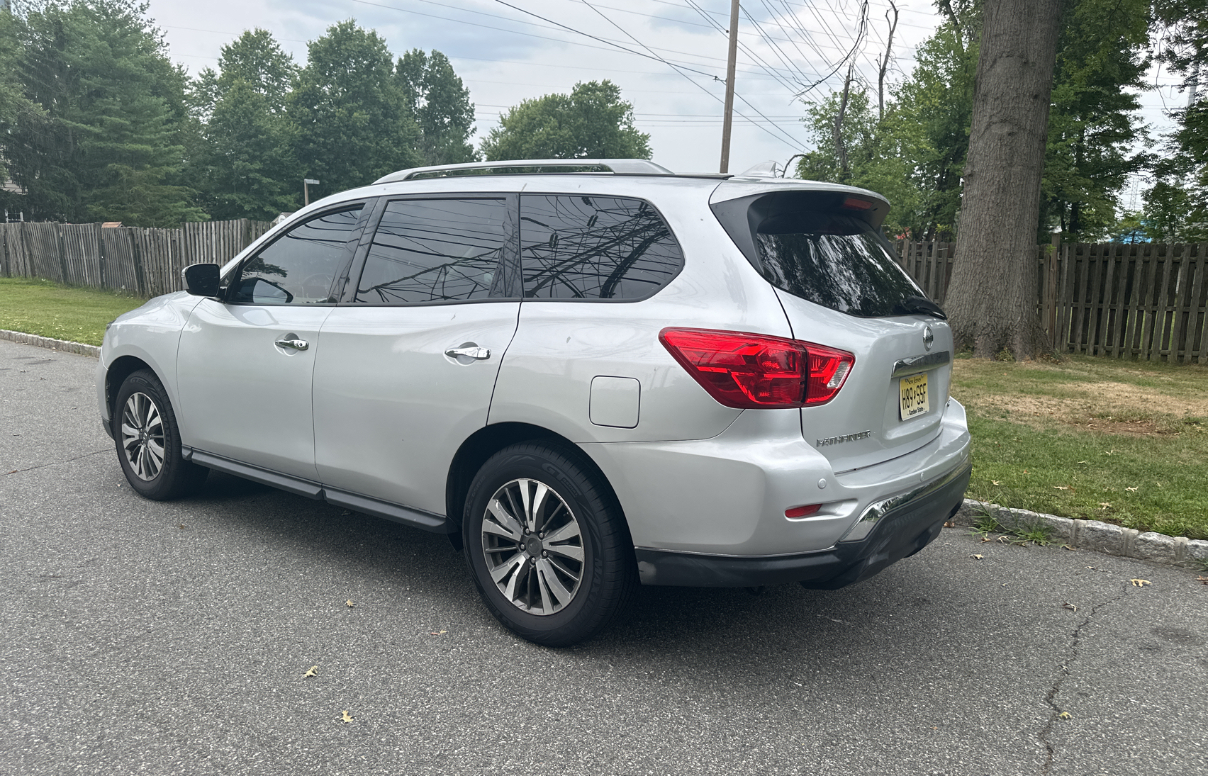 2020 Nissan Pathfinder Sv vin: 5N1DR2BNXLC602155