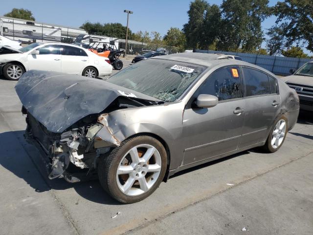 2004 Nissan Maxima Se