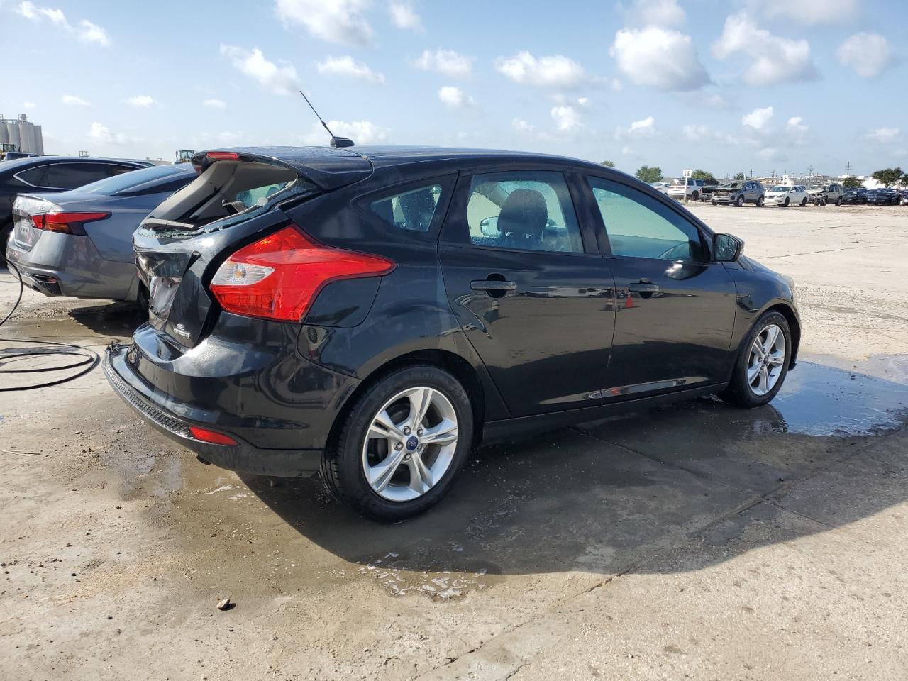 1FADP3K21EL335714 2014 Ford Focus Se