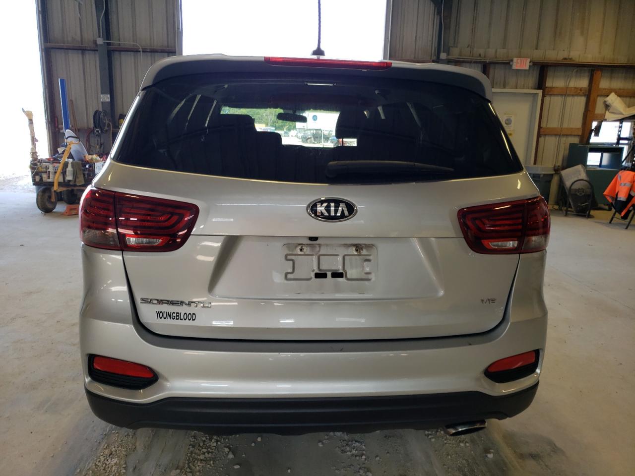 5XYPGDA57KG559960 2019 Kia Sorento Lx