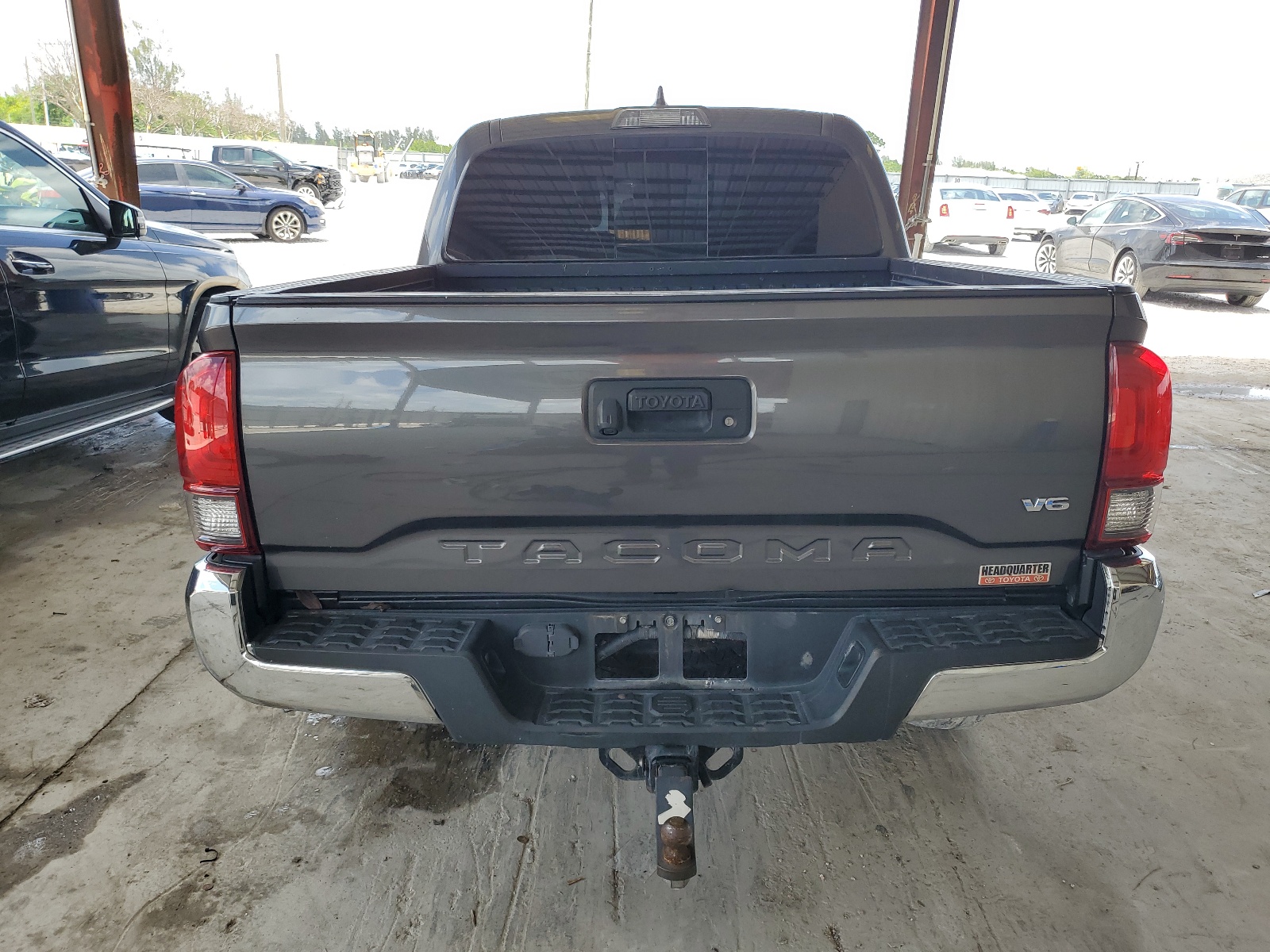 2018 Toyota Tacoma Double Cab vin: 3TMAZ5CN9JM064468