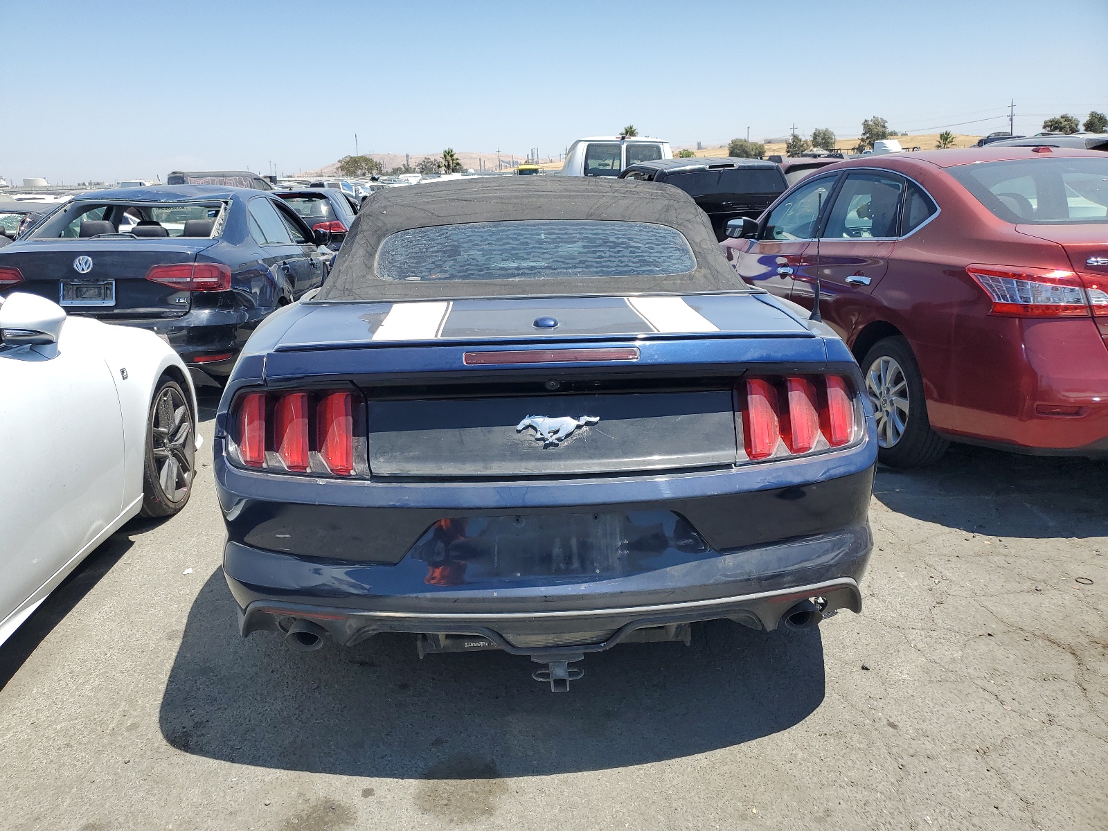 2016 Ford Mustang vin: 1FATP8UH2G5226678