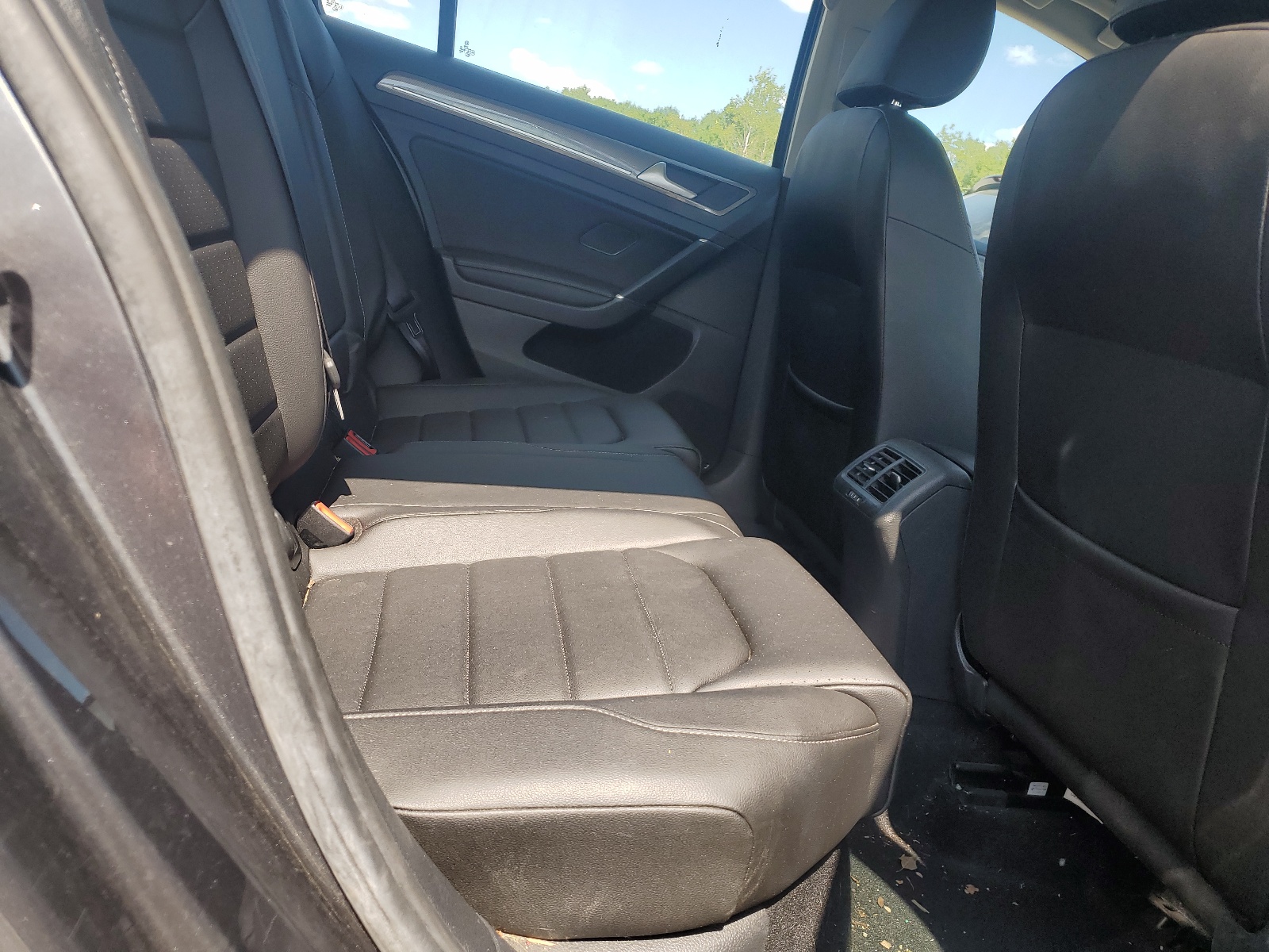 3VWH17AU9HM543024 2017 Volkswagen Golf Alltrack S