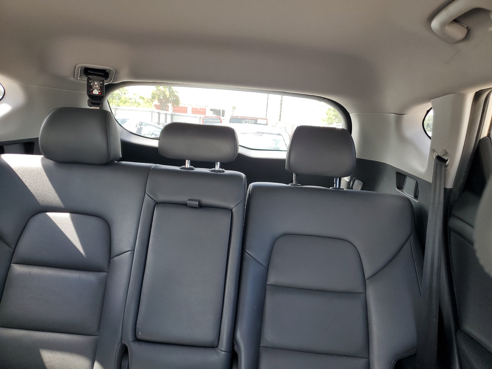 KM8J33A45HU519298 2017 Hyundai Tucson Limited