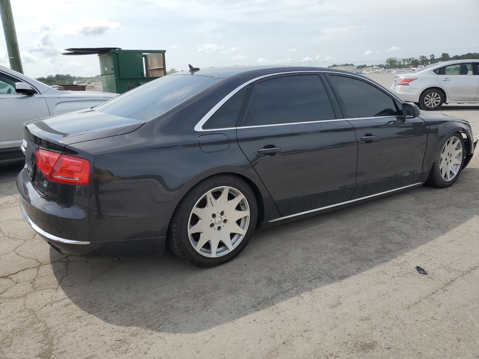 2012 Audi A8 L Quattro vin: WAURVAFD0CN011772