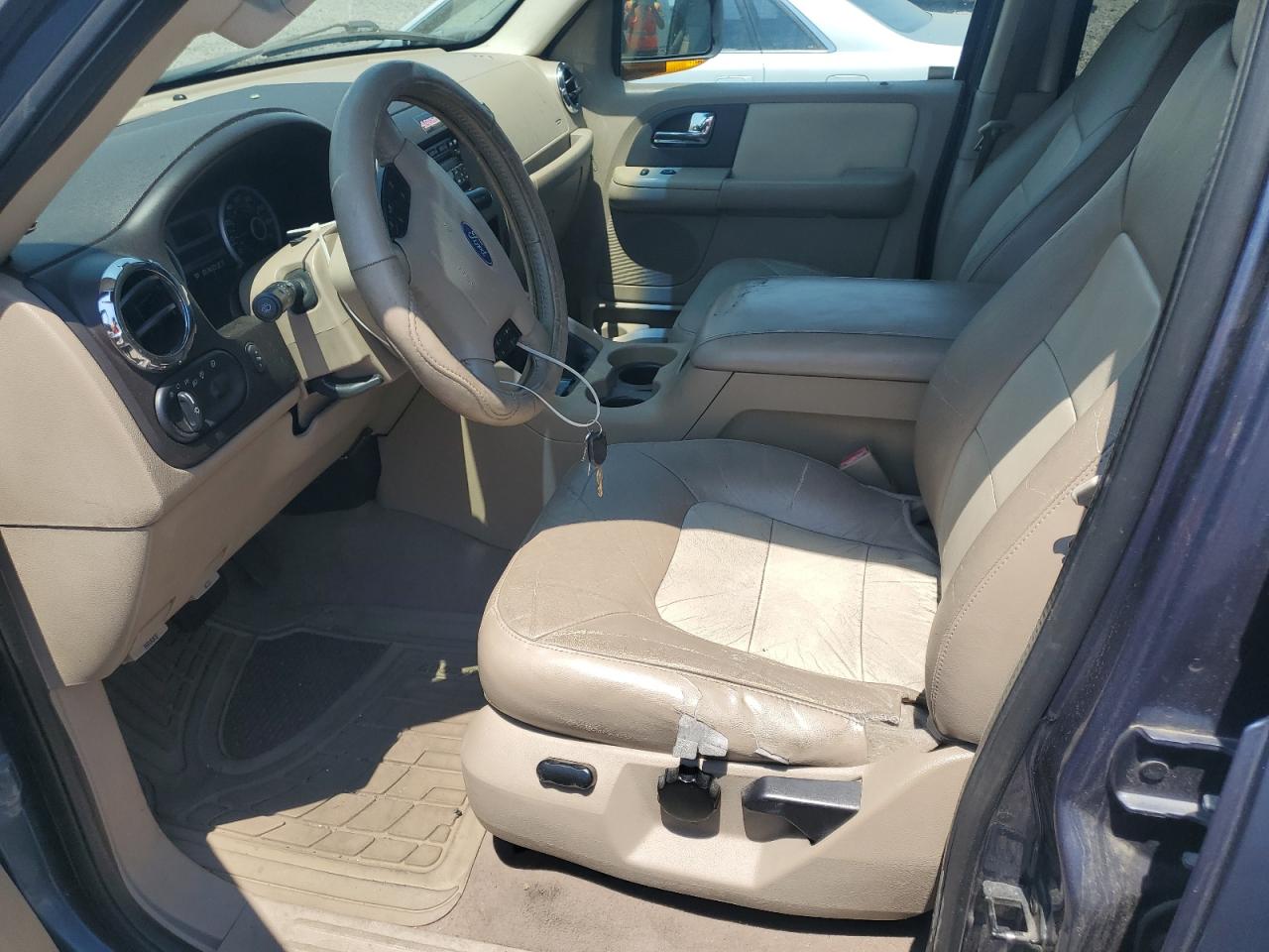 2005 Ford Expedition Eddie Bauer VIN: 1FMFU18545LA68209 Lot: 62383914