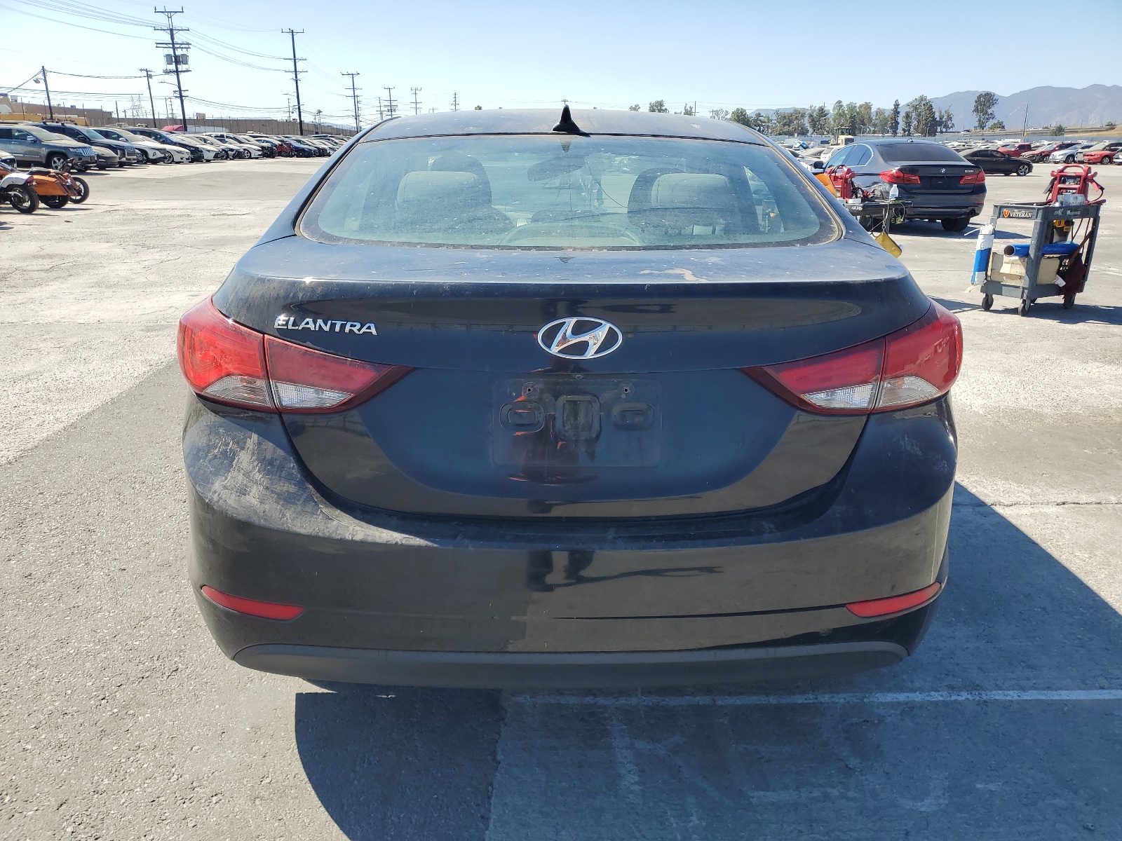 KMHDH4AE2FU420898 2015 Hyundai Elantra Se