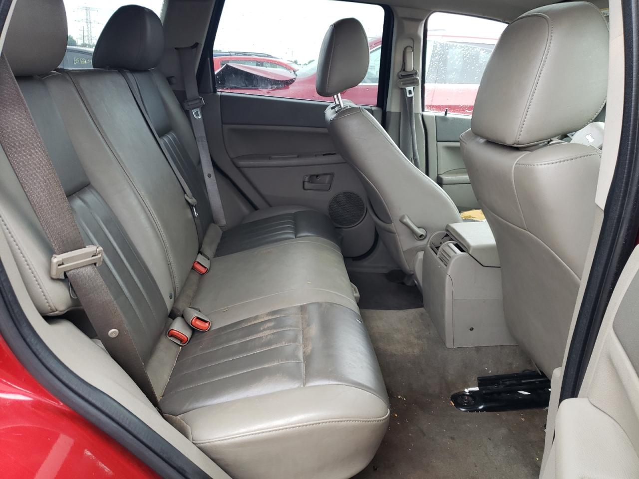 2005 Jeep Grand Cherokee Laredo VIN: 1J4HR48N05C702450 Lot: 64907514