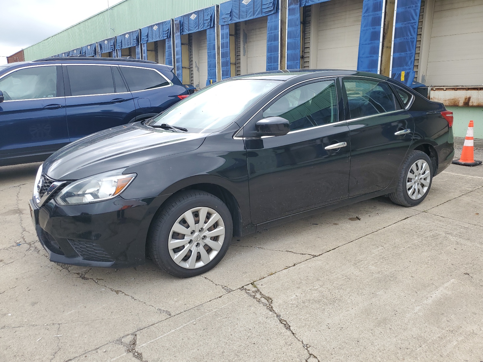 2018 Nissan Sentra S vin: 3N1AB7AP1JY221314