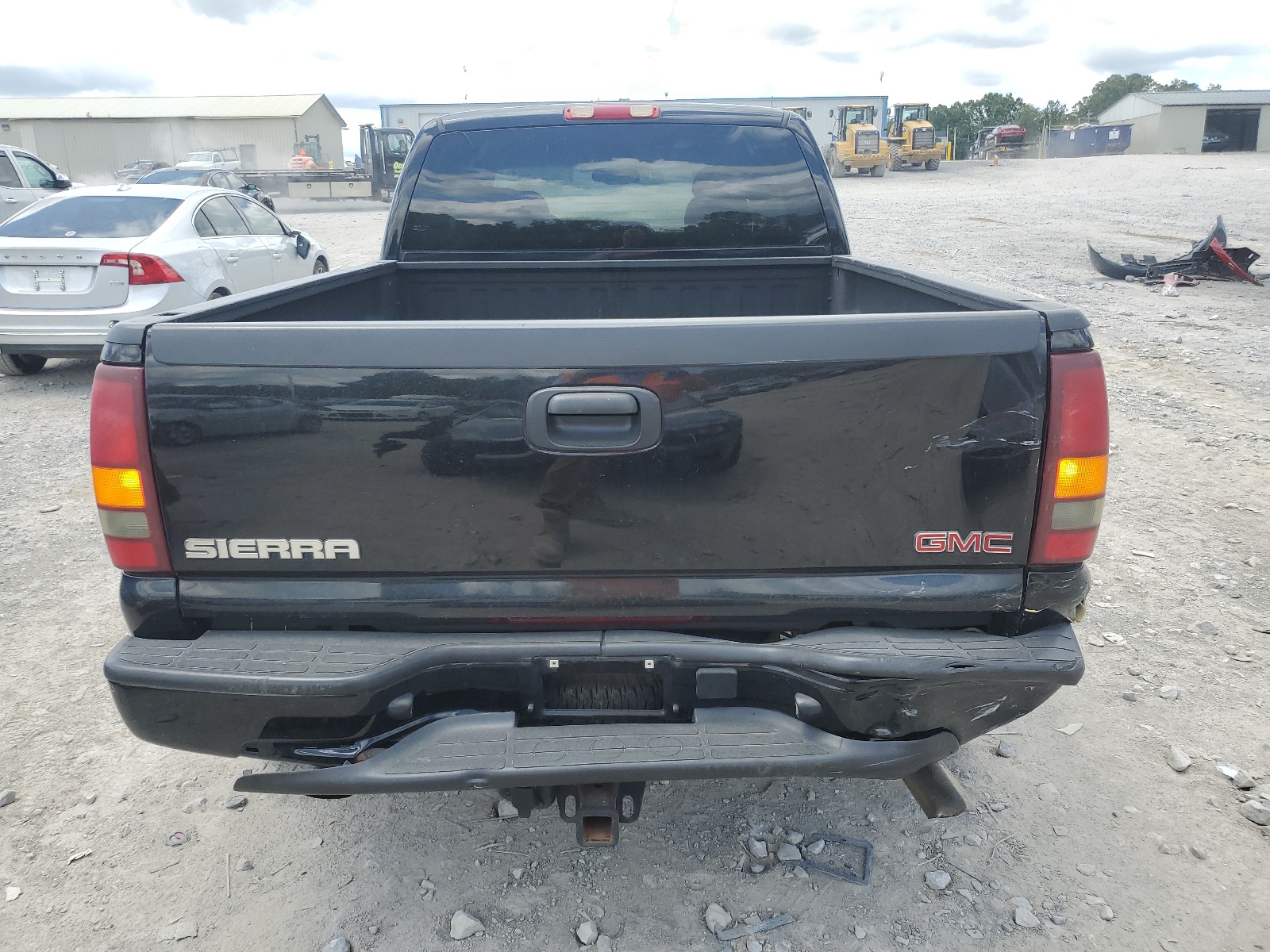 2GTFK69U131156330 2003 GMC Sierra K1500 Denali