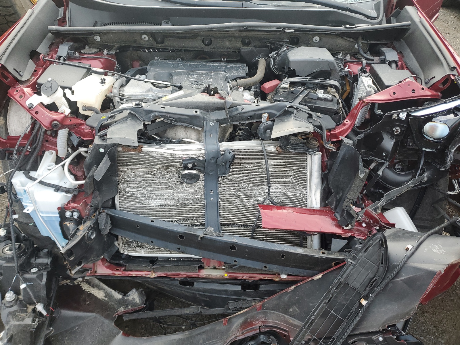 JTMBFREV3JD235969 2018 Toyota Rav4 Le