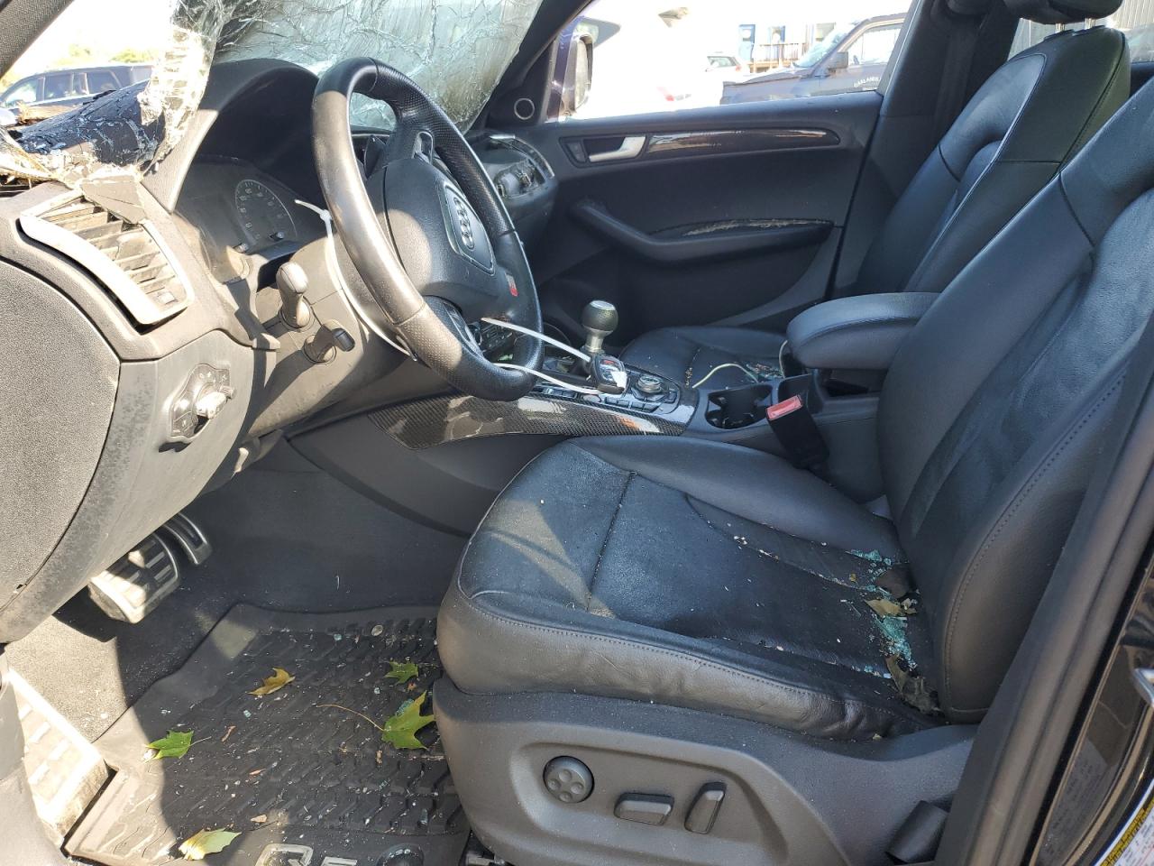 WA1DKAFPXCA076601 2012 Audi Q5 Premium Plus