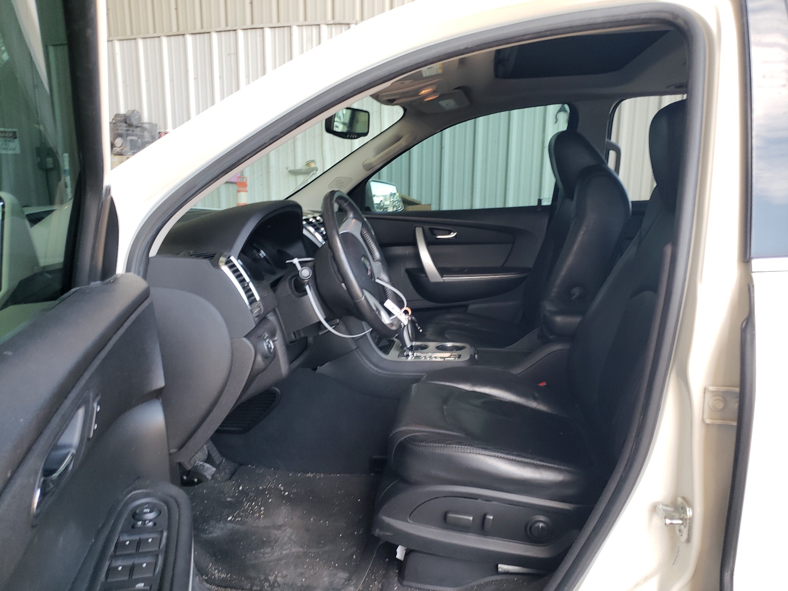 1GKKVREDXBJ173696 2011 GMC Acadia Slt-1