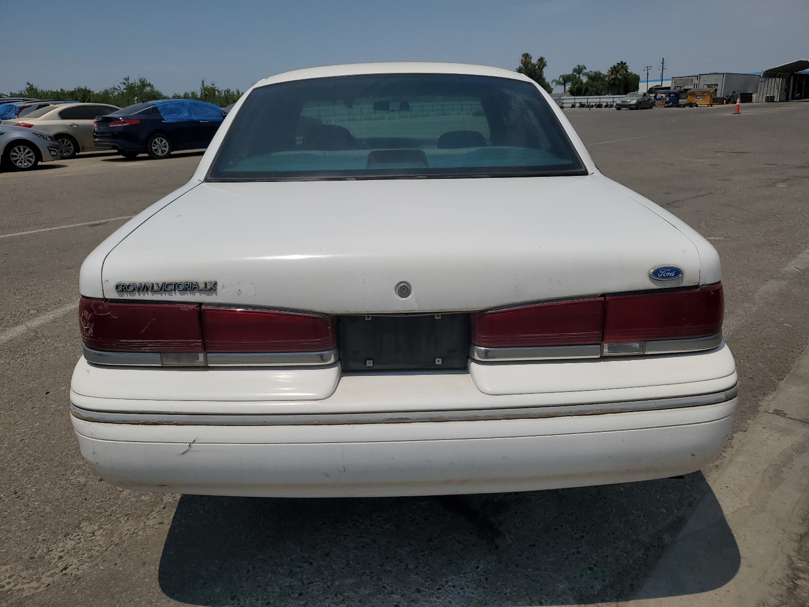 2FALP74W2TX213821 1996 Ford Crown Victoria Lx
