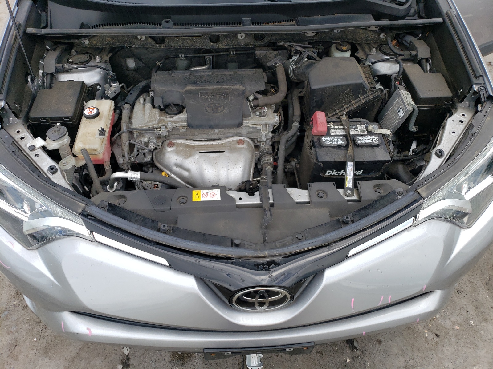 JTMBFREV1JJ192282 2018 Toyota Rav4 Le