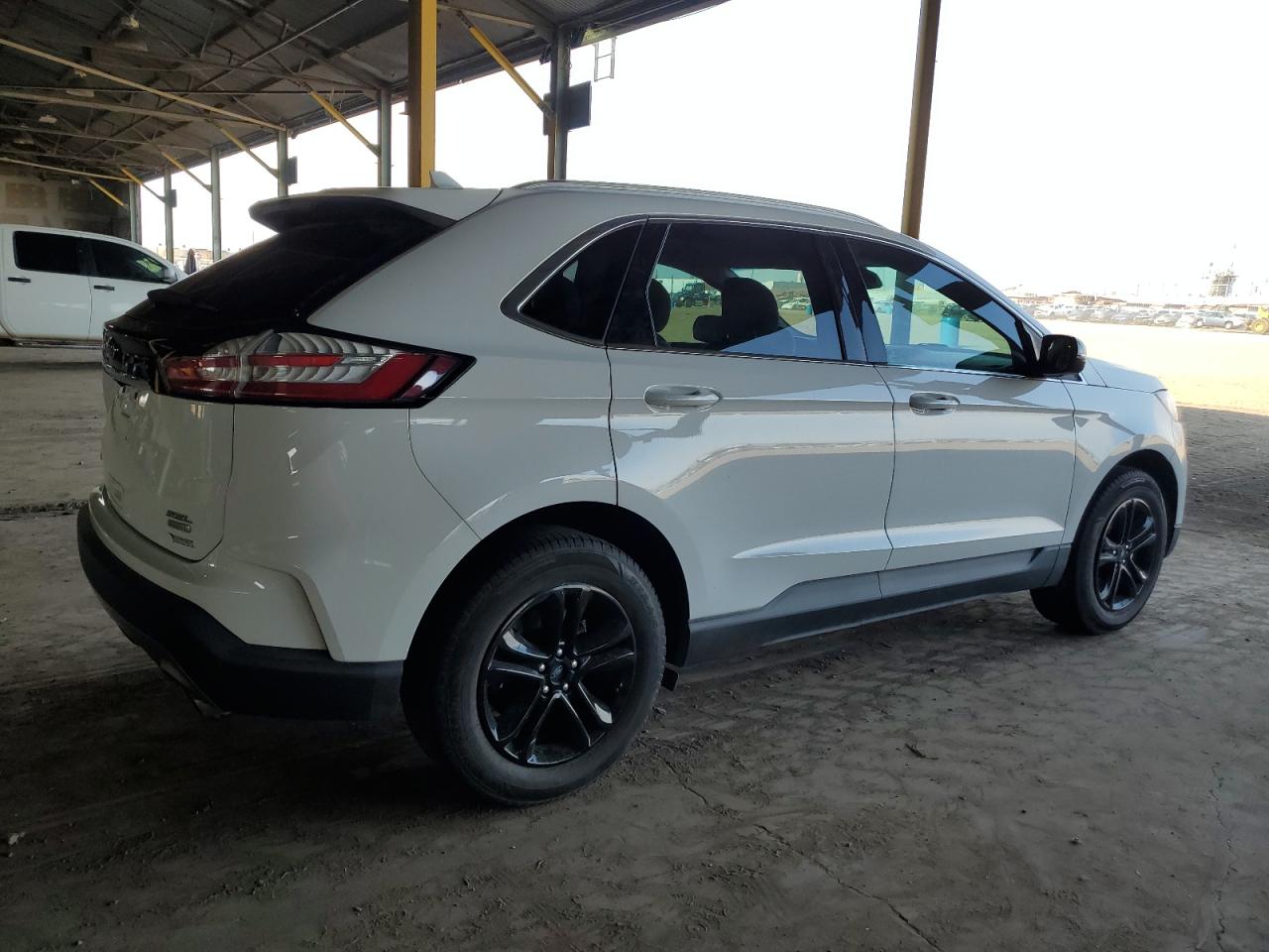 2019 Ford Edge - Image 3