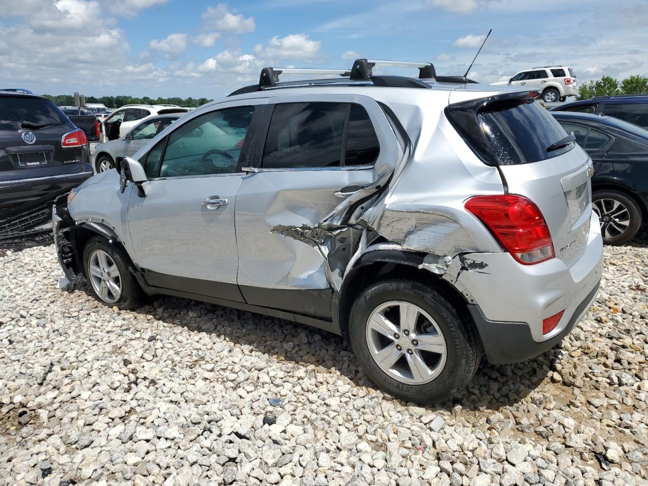 2018 Chevrolet Trax - Image 2